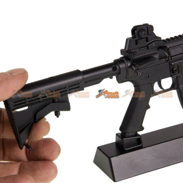 10 Inch M4A1 Die-Cast Metal Gun Model (Black) - Image 5
