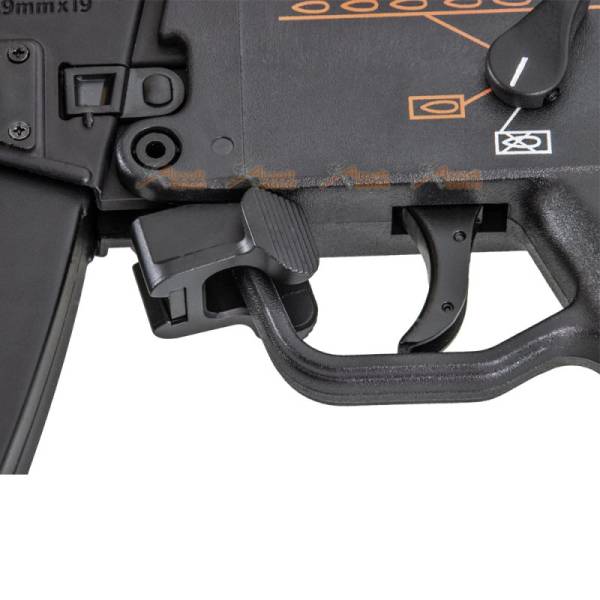 CYMA Magazine Clamp for Tokyo Marui / Umarex / MP5 G3 AEG GBB Series (Black) - Image 3