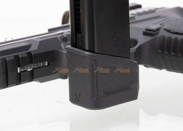 [High-end Version] EMG Strike Industries ARK-17 G17 GBB Pistol w/ Compensator & RMR Red Dot Sight (2-Tone Color, Black & Silver) - Image 8