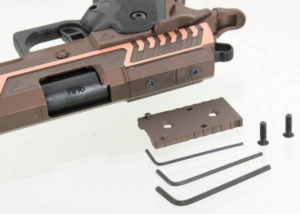 EMG TTI JOHN WICK 4 PIT VIPER GBB AIRSOFT PISTOL (Sand) - Image 10