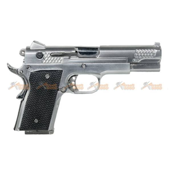1:2.05 M945 Die-Cast Metal Gun Model - Image 2