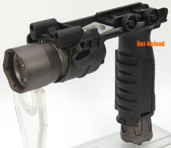 Element M910A CREE LED Foregrip WeaponLight Flashlight