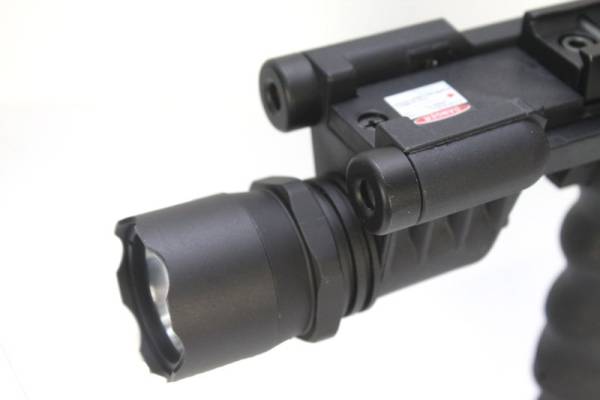 M900 Weapon Tactical Vertical Foregrip LED Flashlight + Laser - Image 3