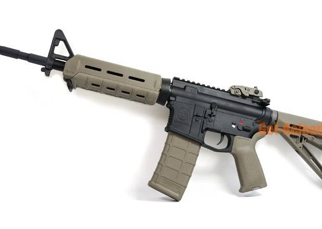 MAGPUL (G&P) M4 Carbine MOE AEG (Foliage Green)