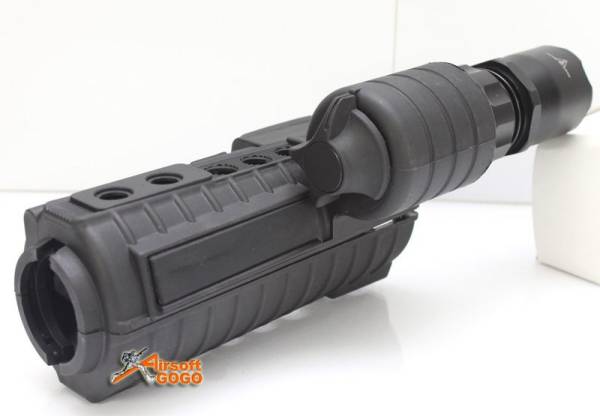 Element eM500A CREE Handguard WeaponLight for M4 (190 Lumens) - Image 4